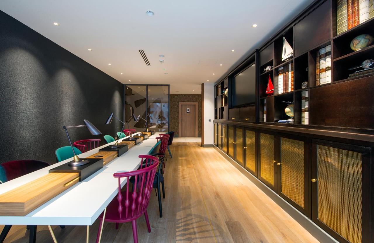 Hotel Novotel London Heathrow Airport T1 T2 And T3 4*