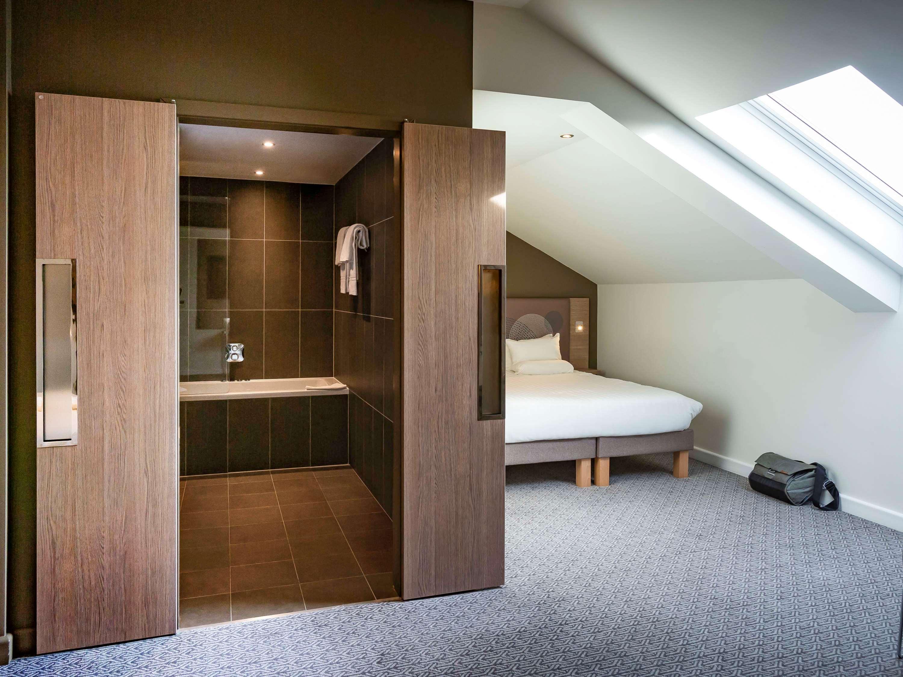 Hotel Novotel London Heathrow Airport T1 T2 And T3